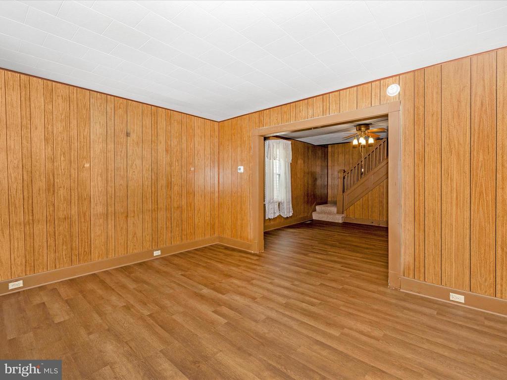 727 Motter Ave