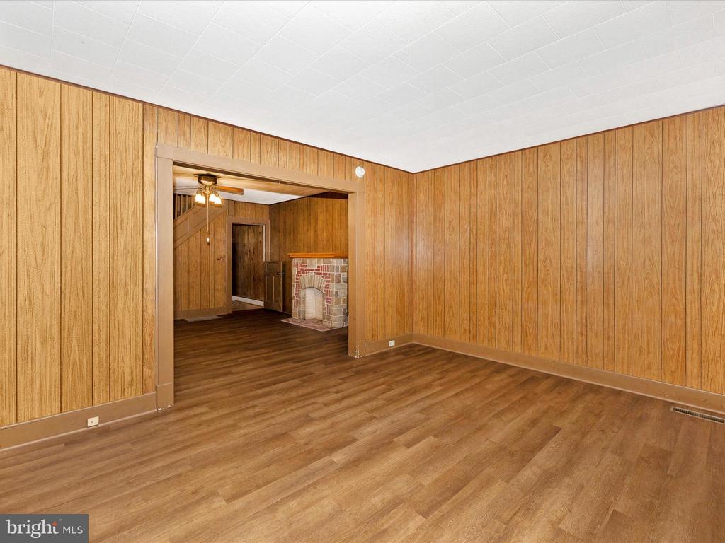 727 Motter Ave