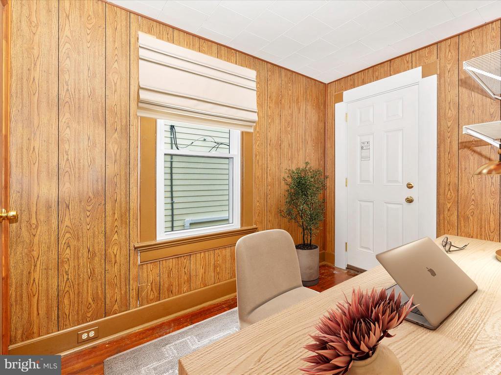 727 Motter Ave