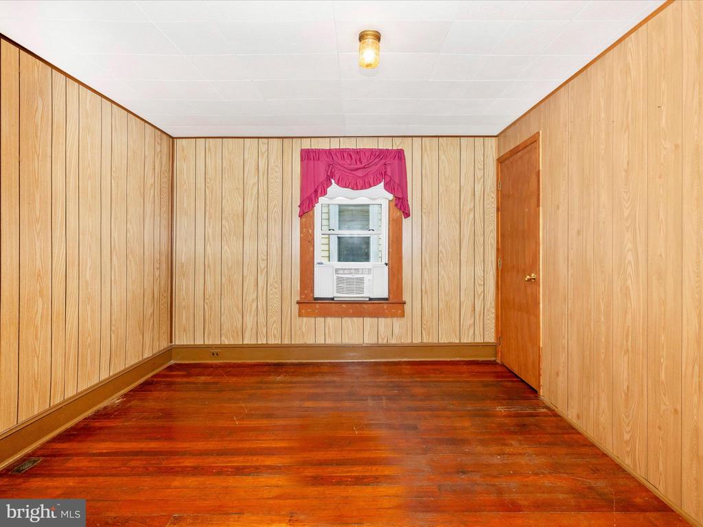 727 Motter Ave