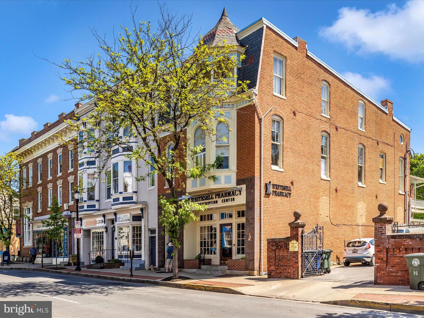 727 Motter Ave
