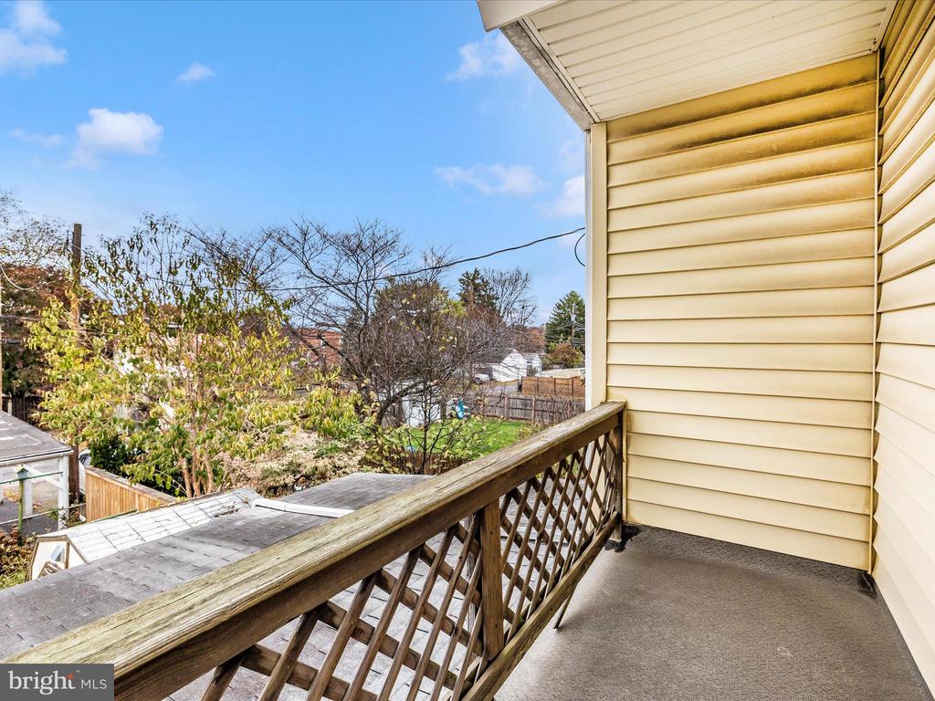 727 Motter Ave