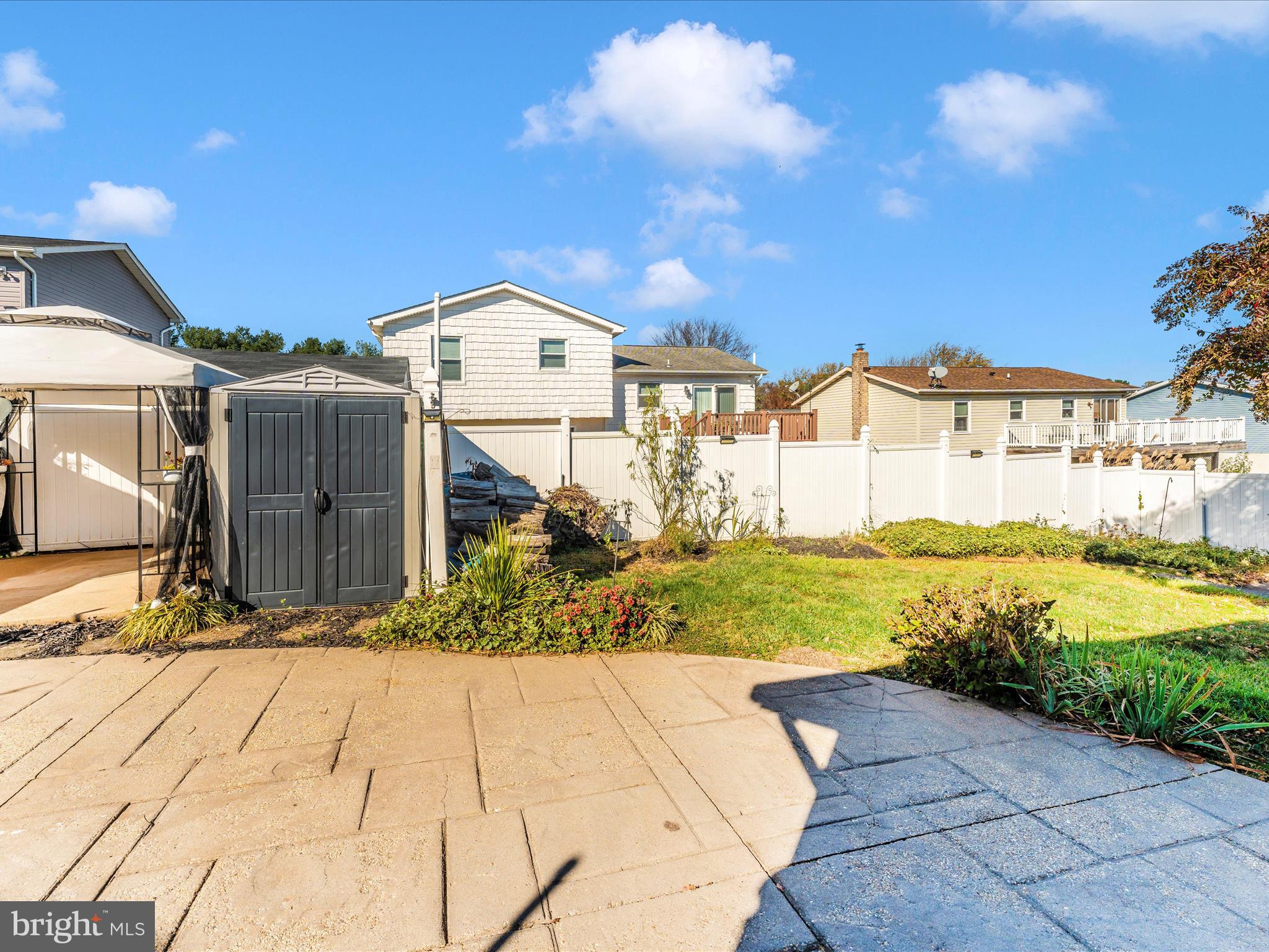 10 Walden Way