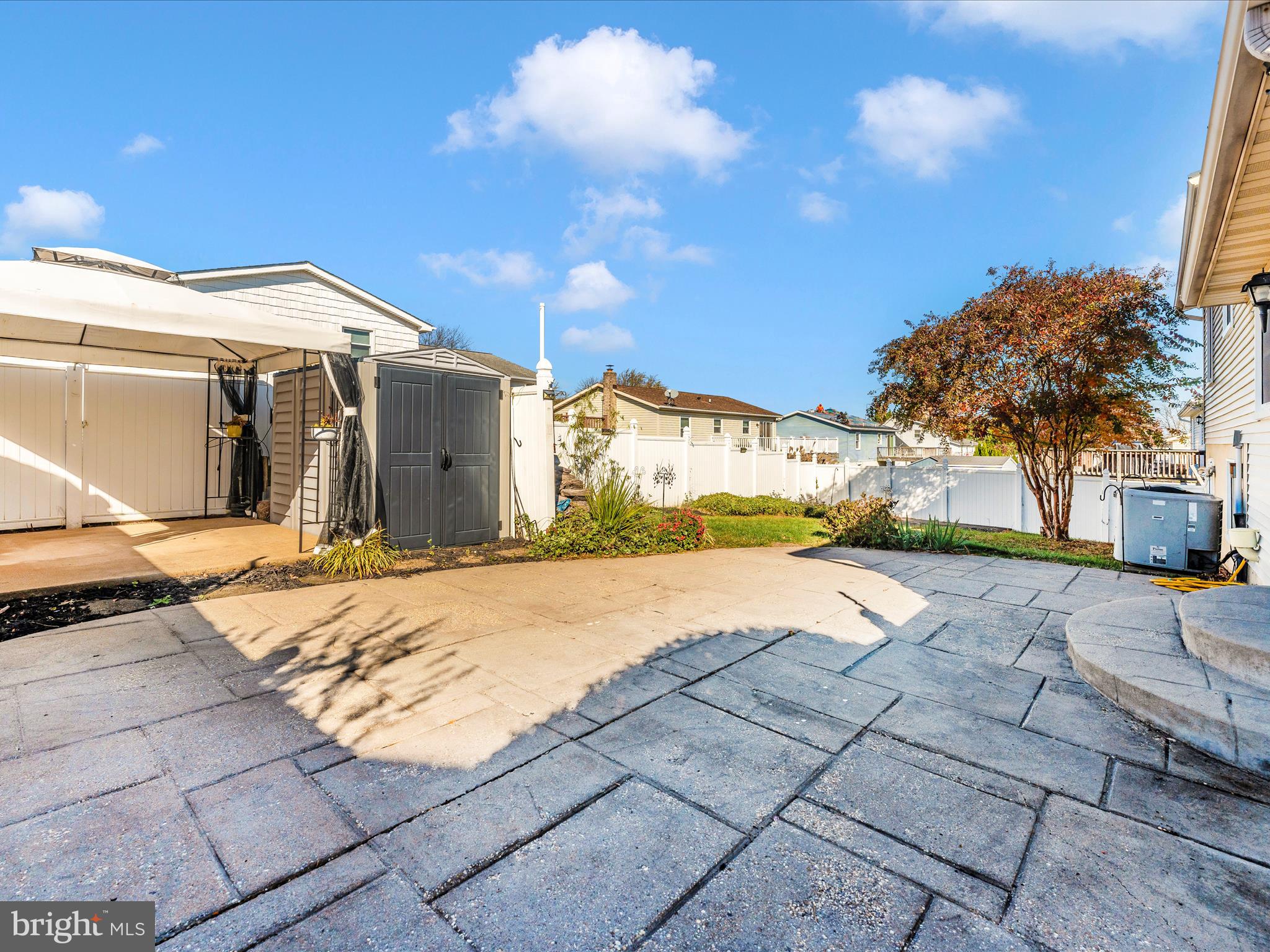 10 Walden Way