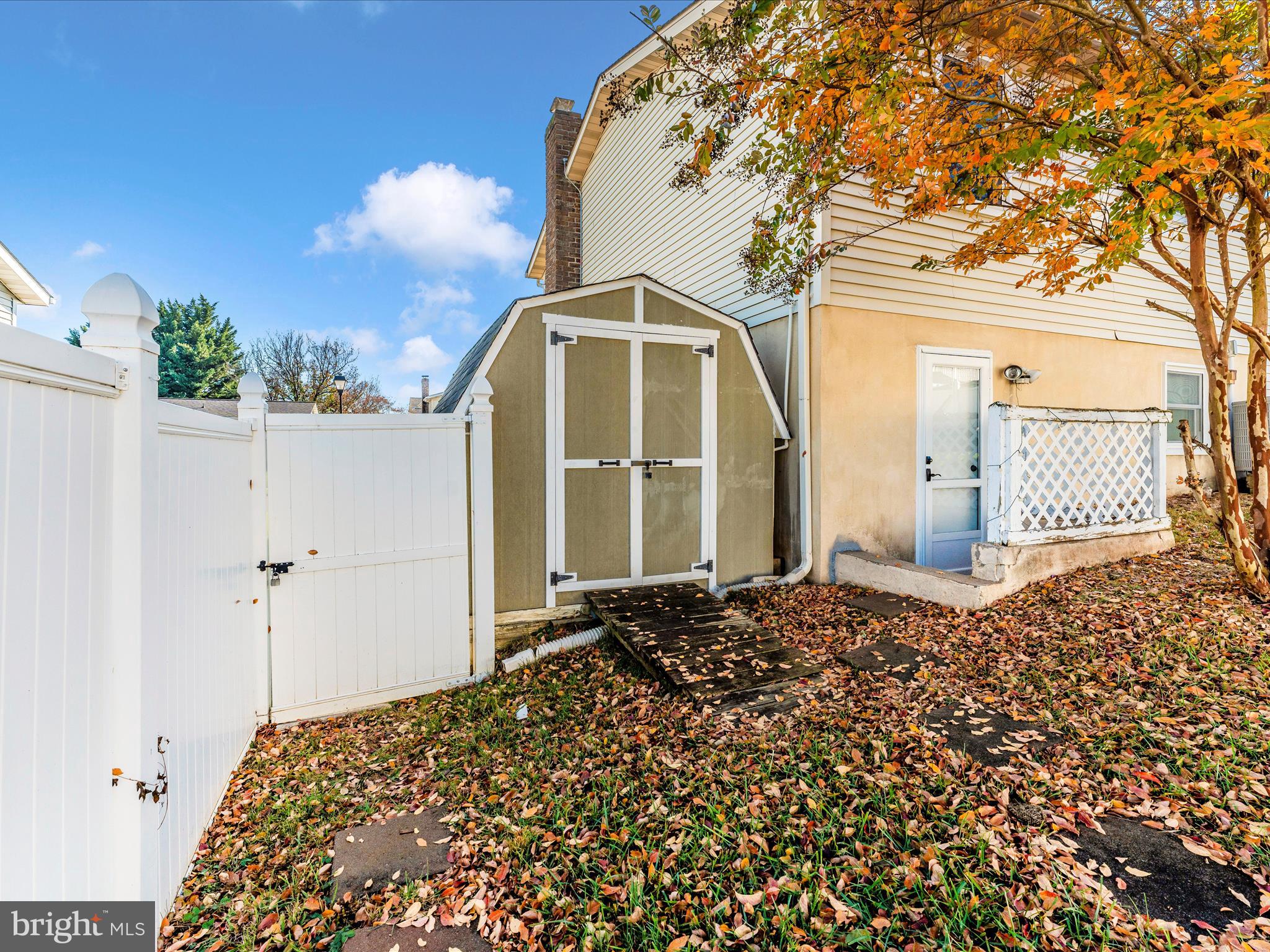 10 Walden Way