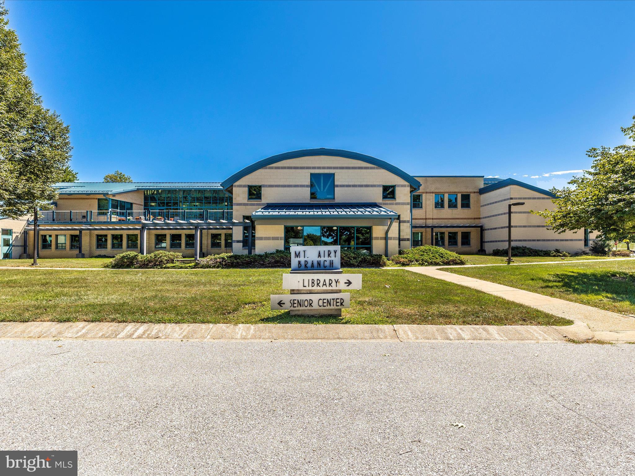 10 Walden Way