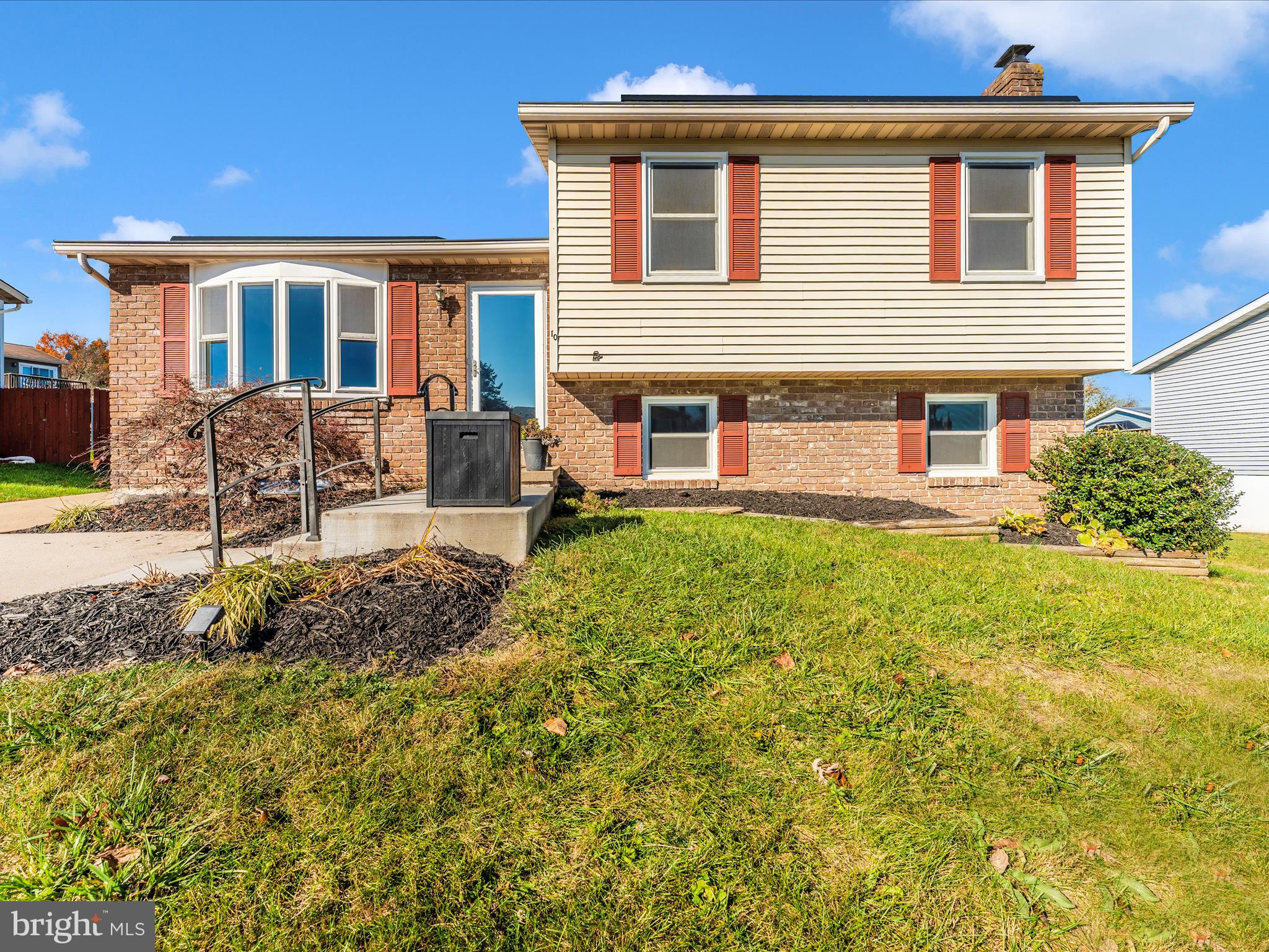 10 Walden Way