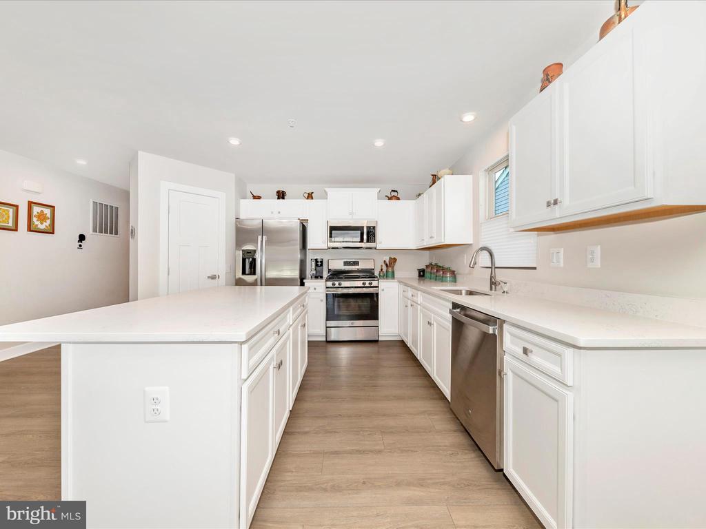 2589 Lamplighter Dr