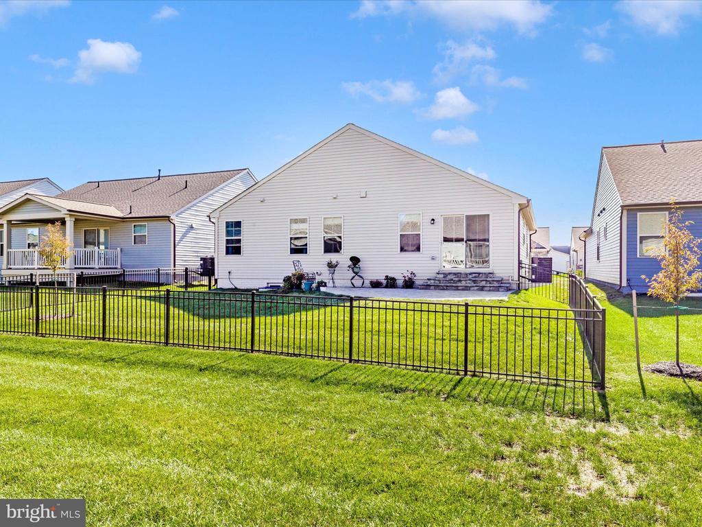 2589 Lamplighter Dr