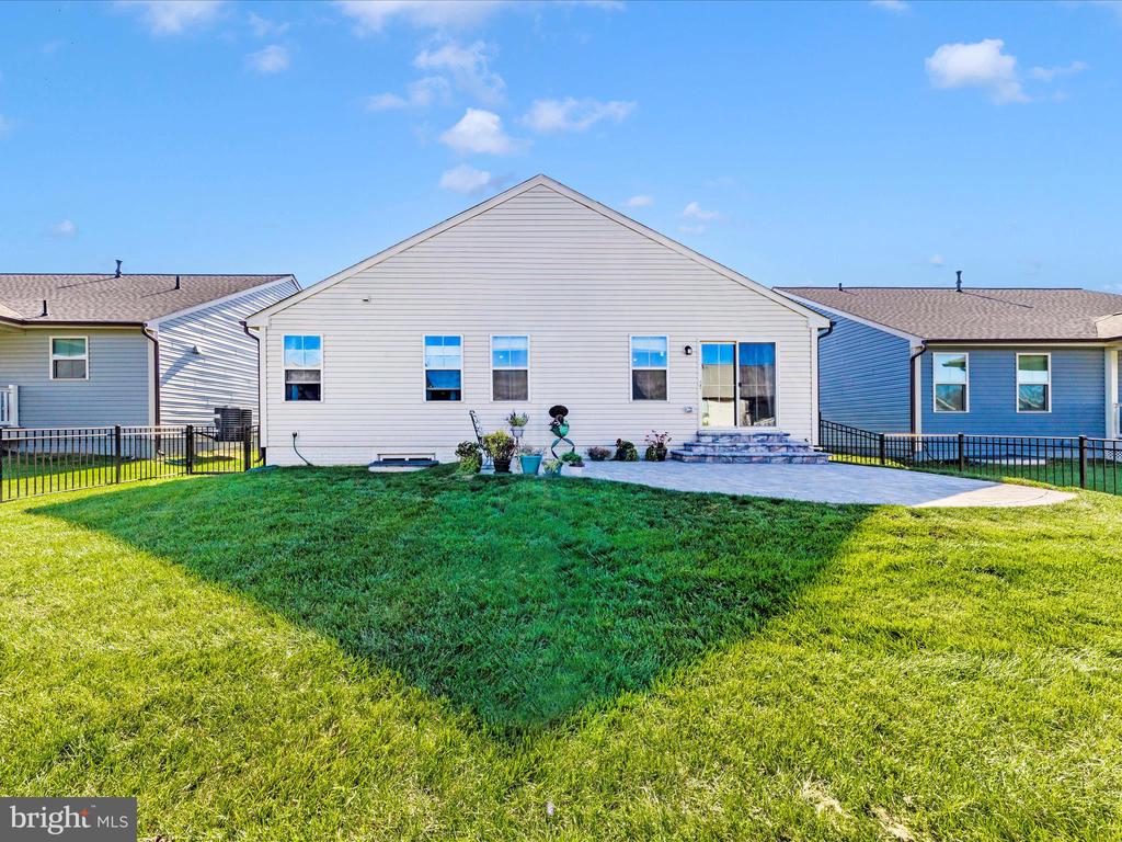 2589 Lamplighter Dr