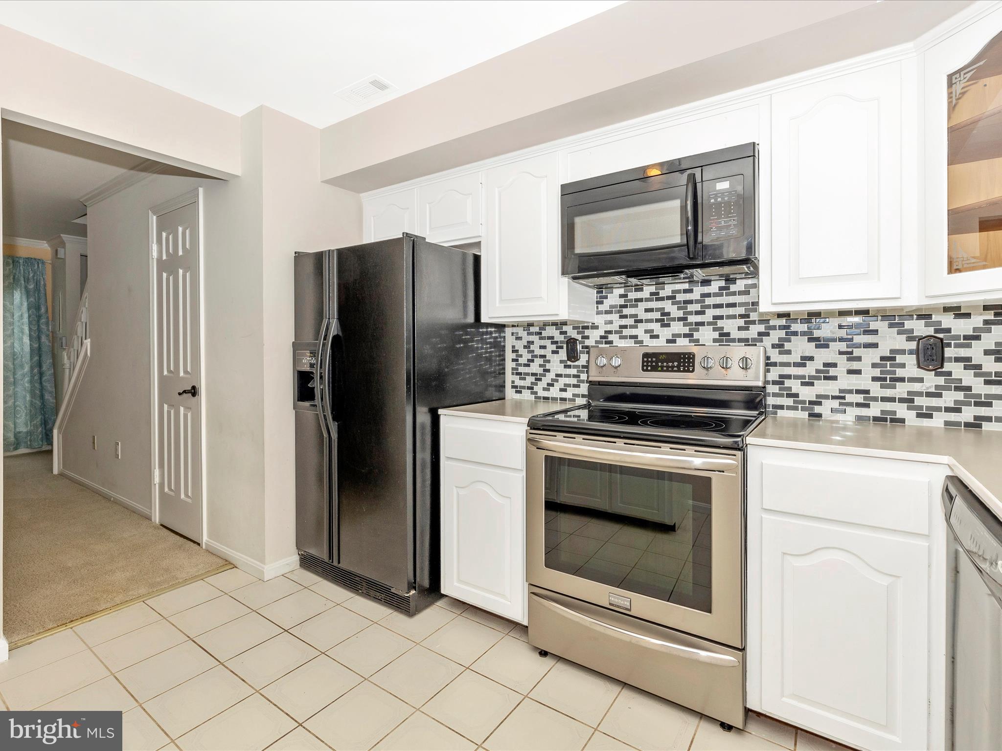 5801 Farmgate Ct