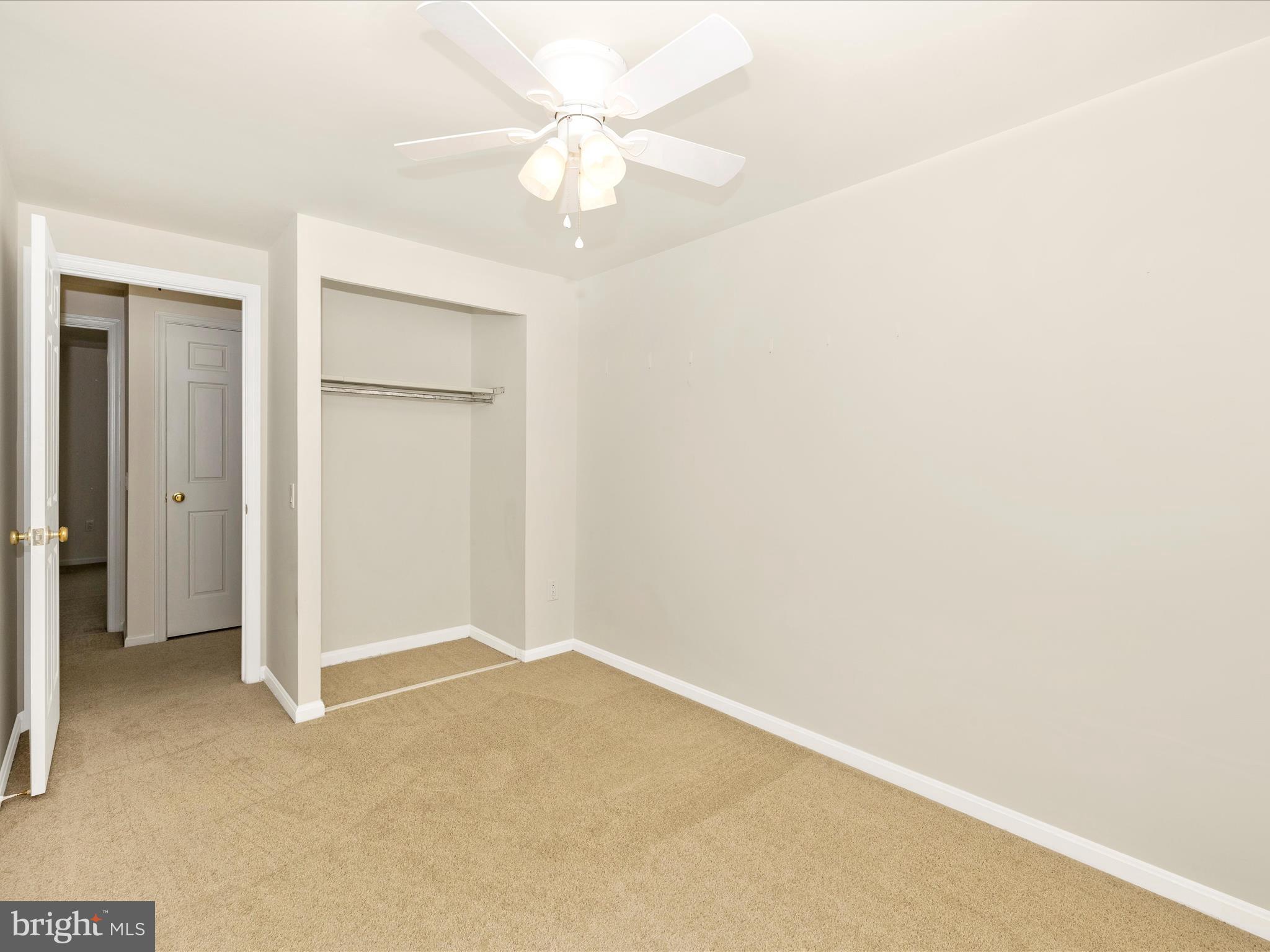 5801 Farmgate Ct