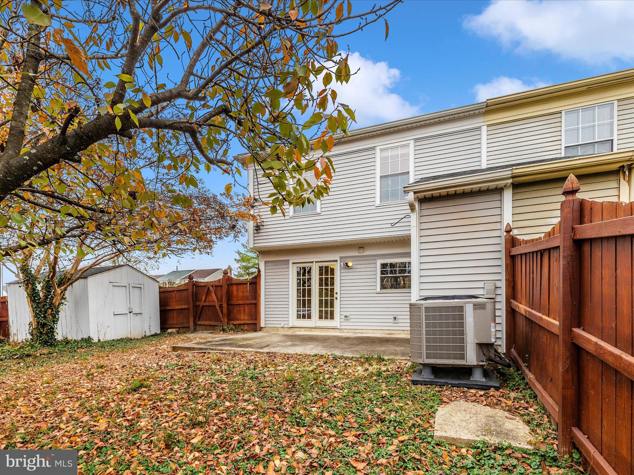 5801 Farmgate Ct