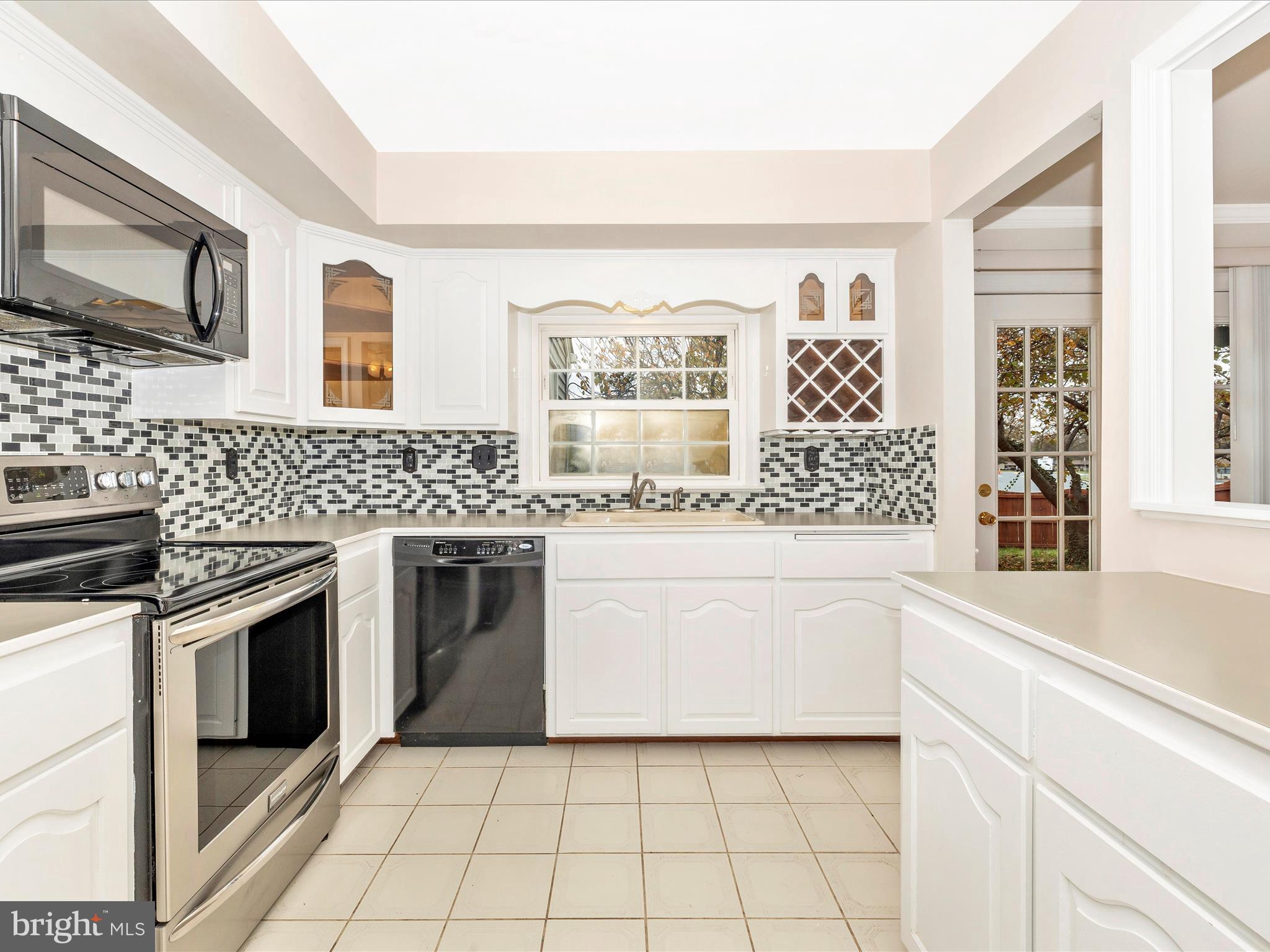 5801 Farmgate Ct