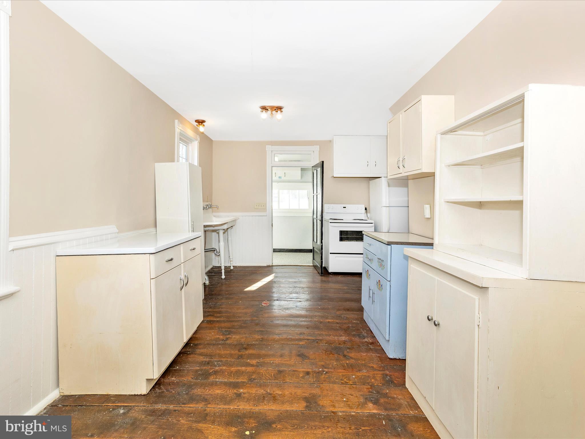 6319 Browns Quarry Rd