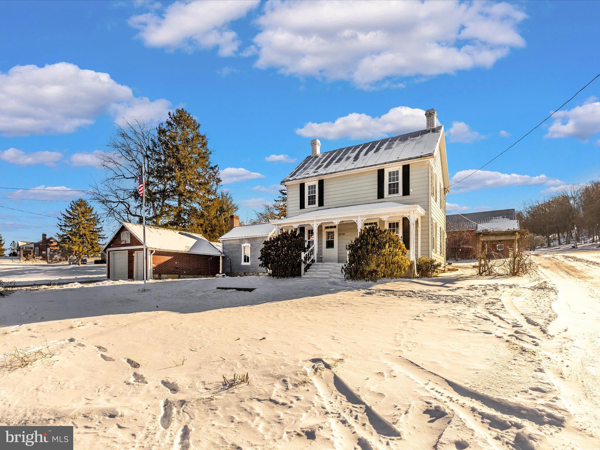 6319 Browns Quarry Rd