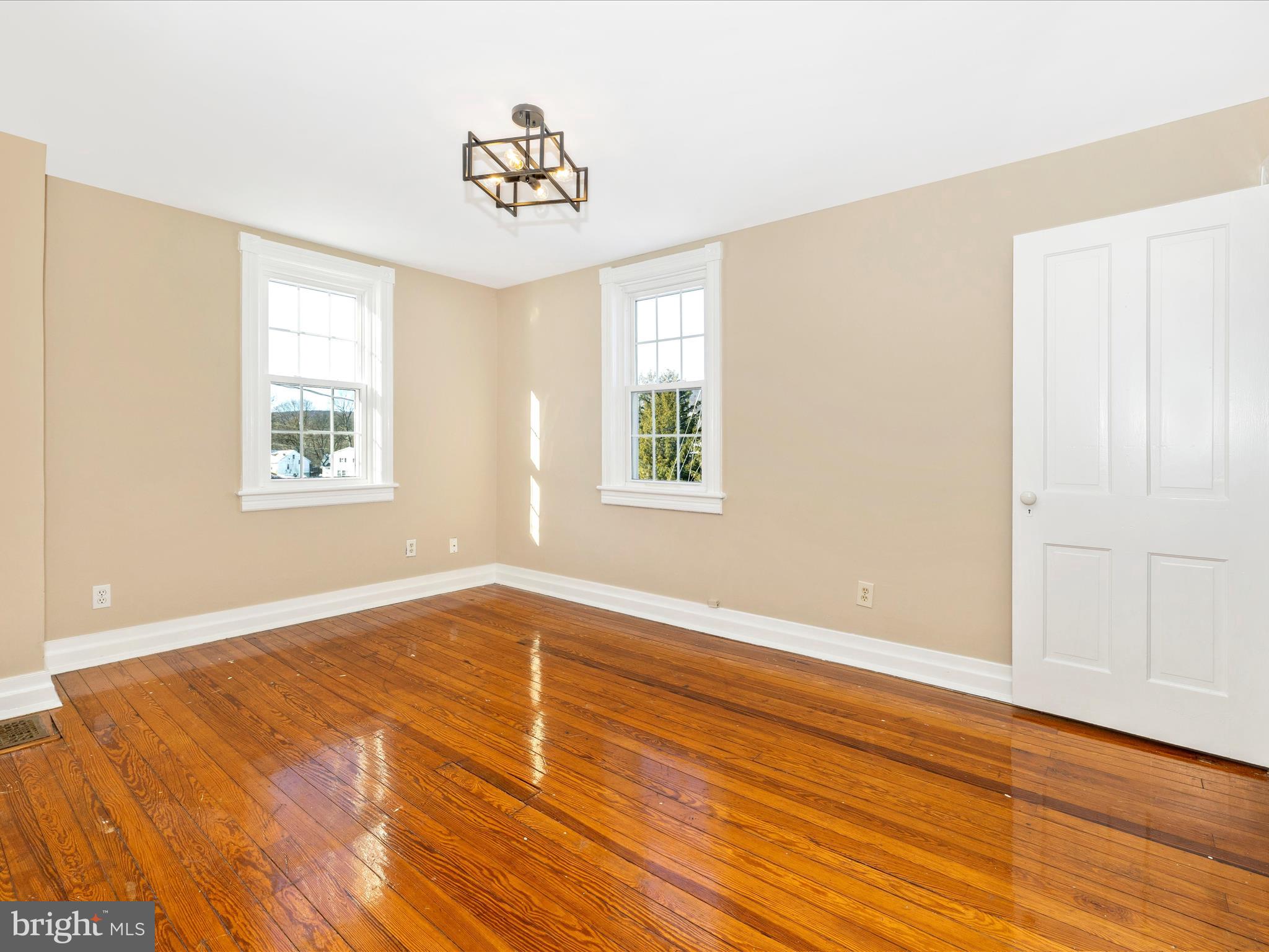 6319 Browns Quarry Rd