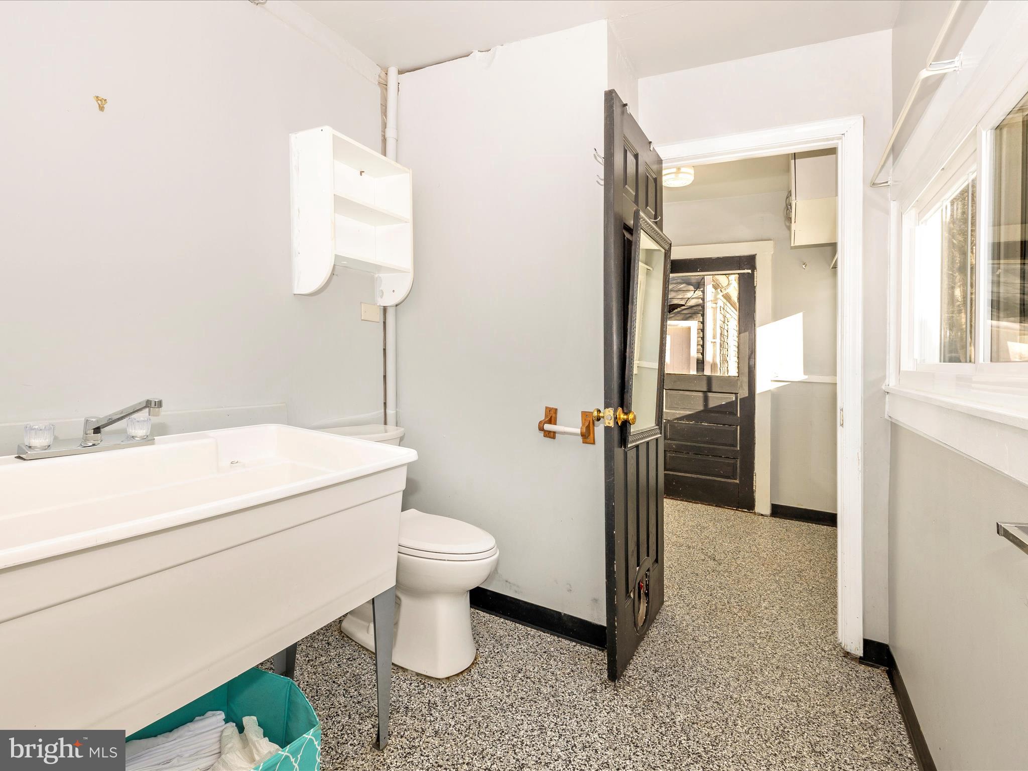 6319 Browns Quarry Rd