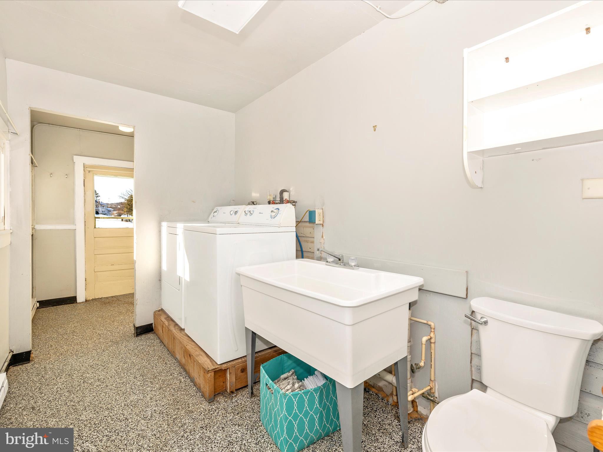 6319 Browns Quarry Rd