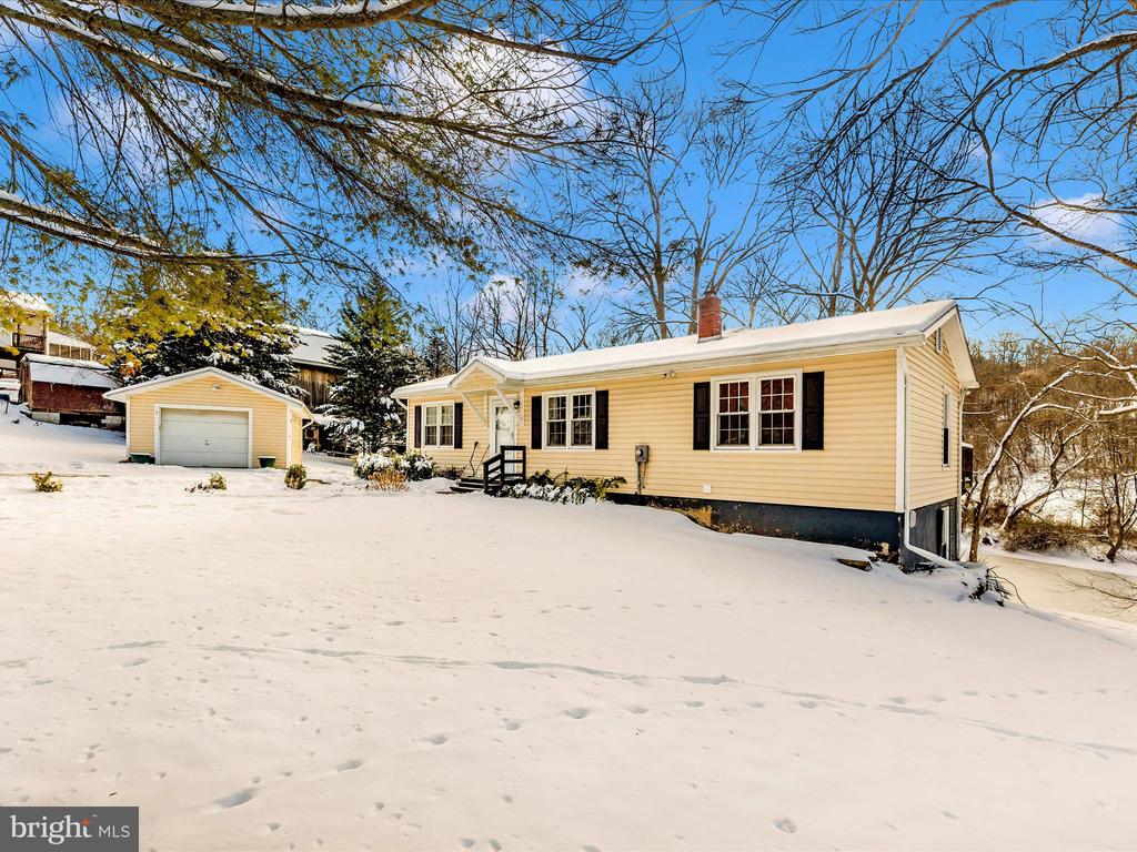 7403 Bear Branch Rd