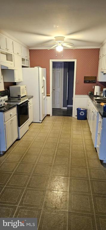6397 Overbrook Cir