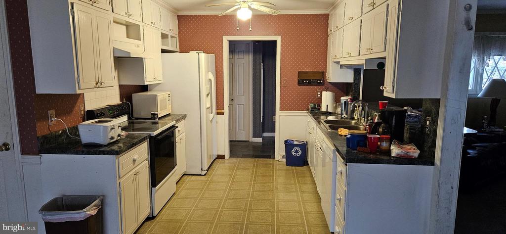6397 Overbrook Cir