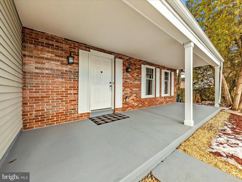 1381 Fox Run Ct