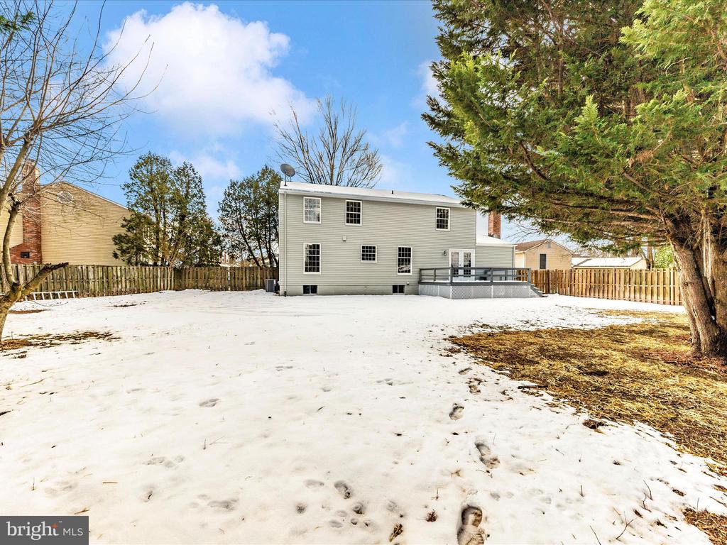 1381 Fox Run Ct