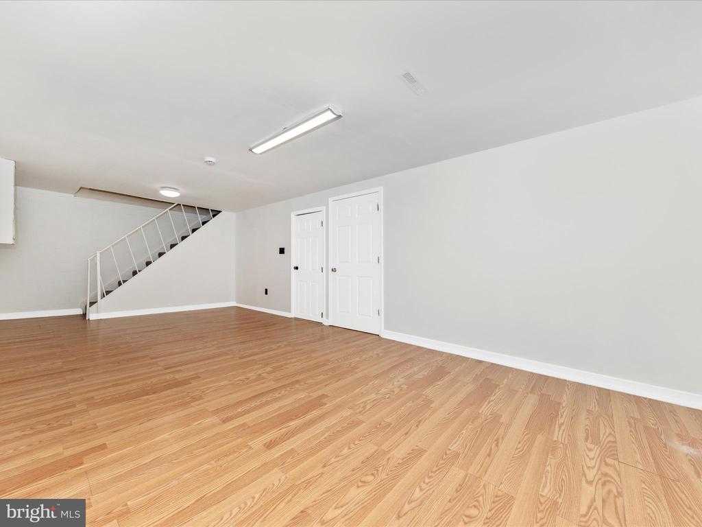 1381 Fox Run Ct