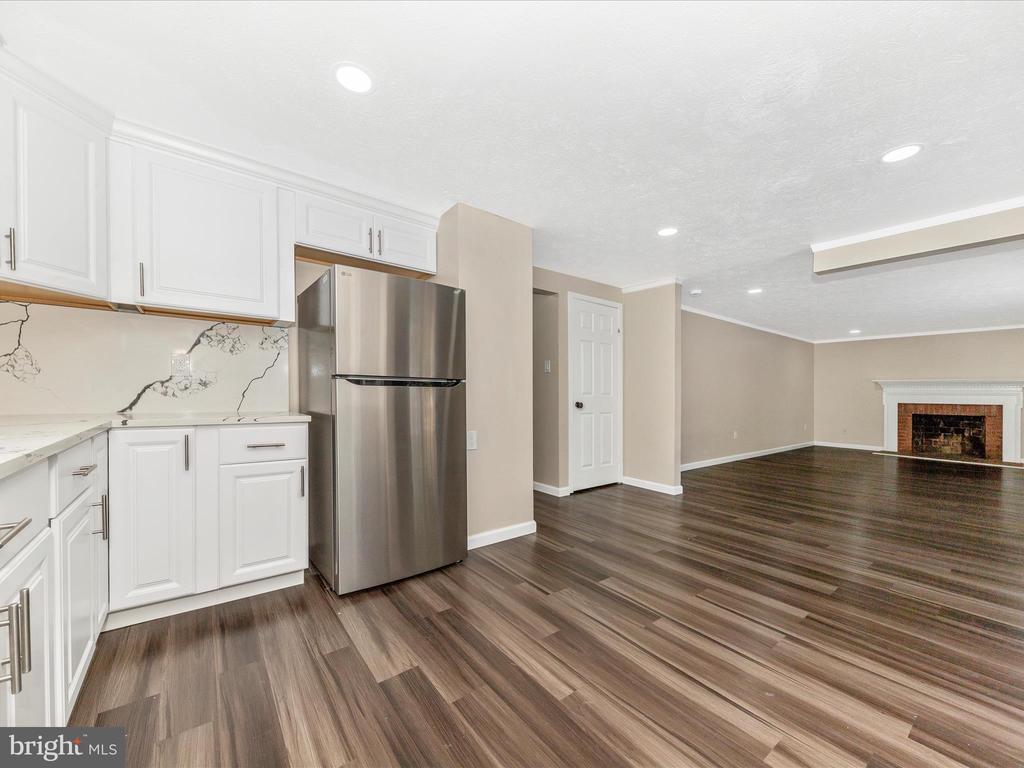 1381 Fox Run Ct