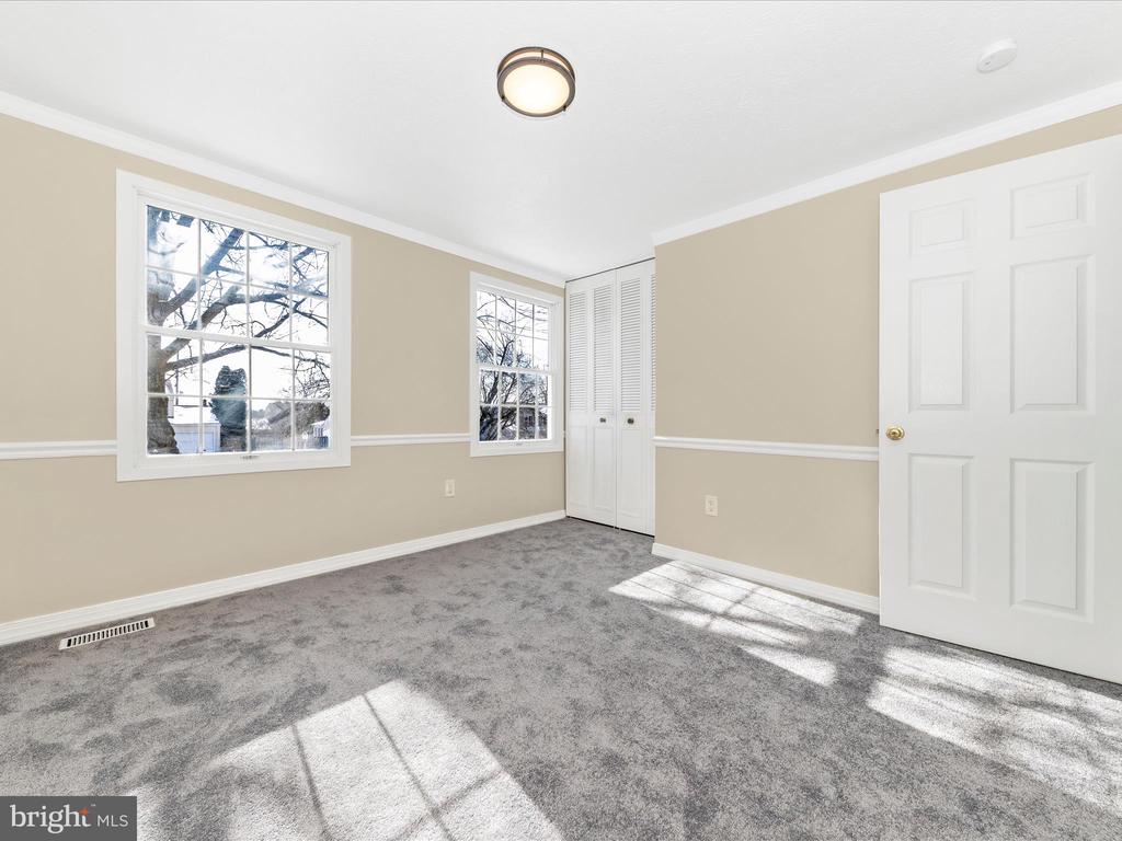 1381 Fox Run Ct