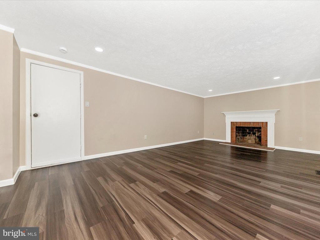 1381 Fox Run Ct
