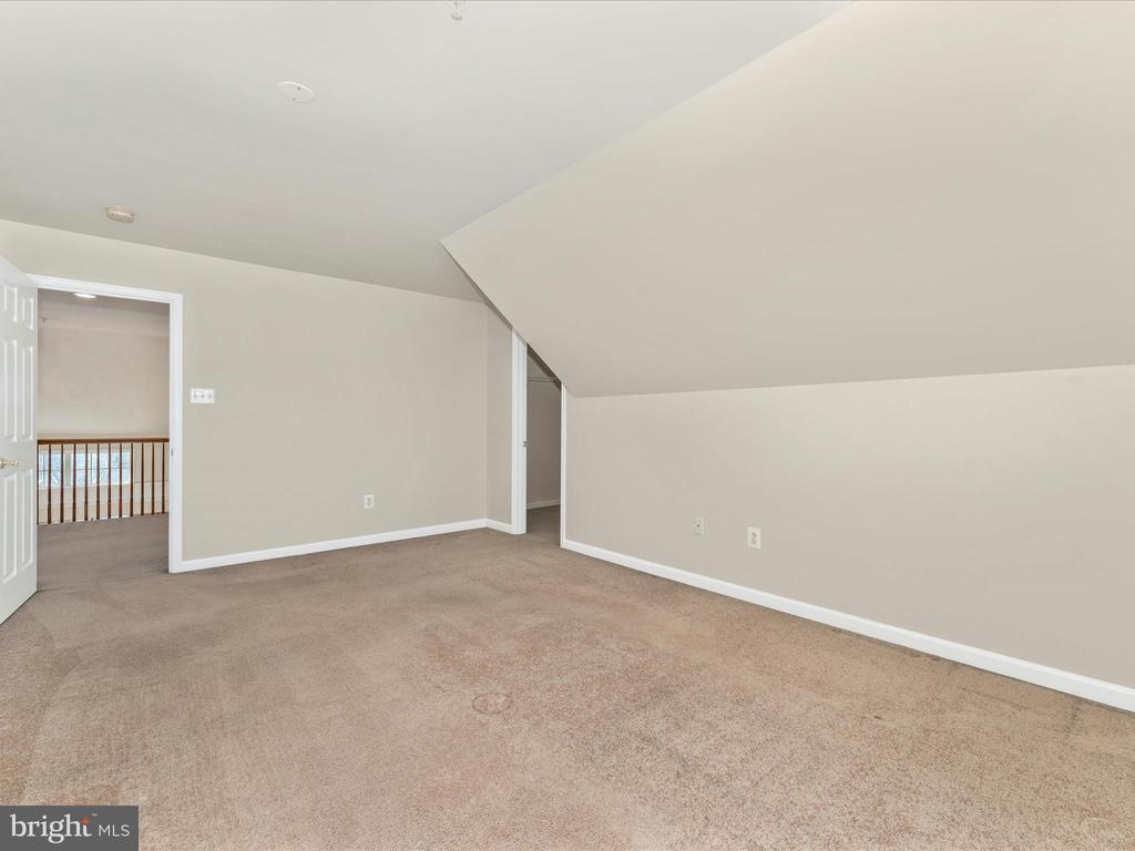 2527 Mill Race Rd