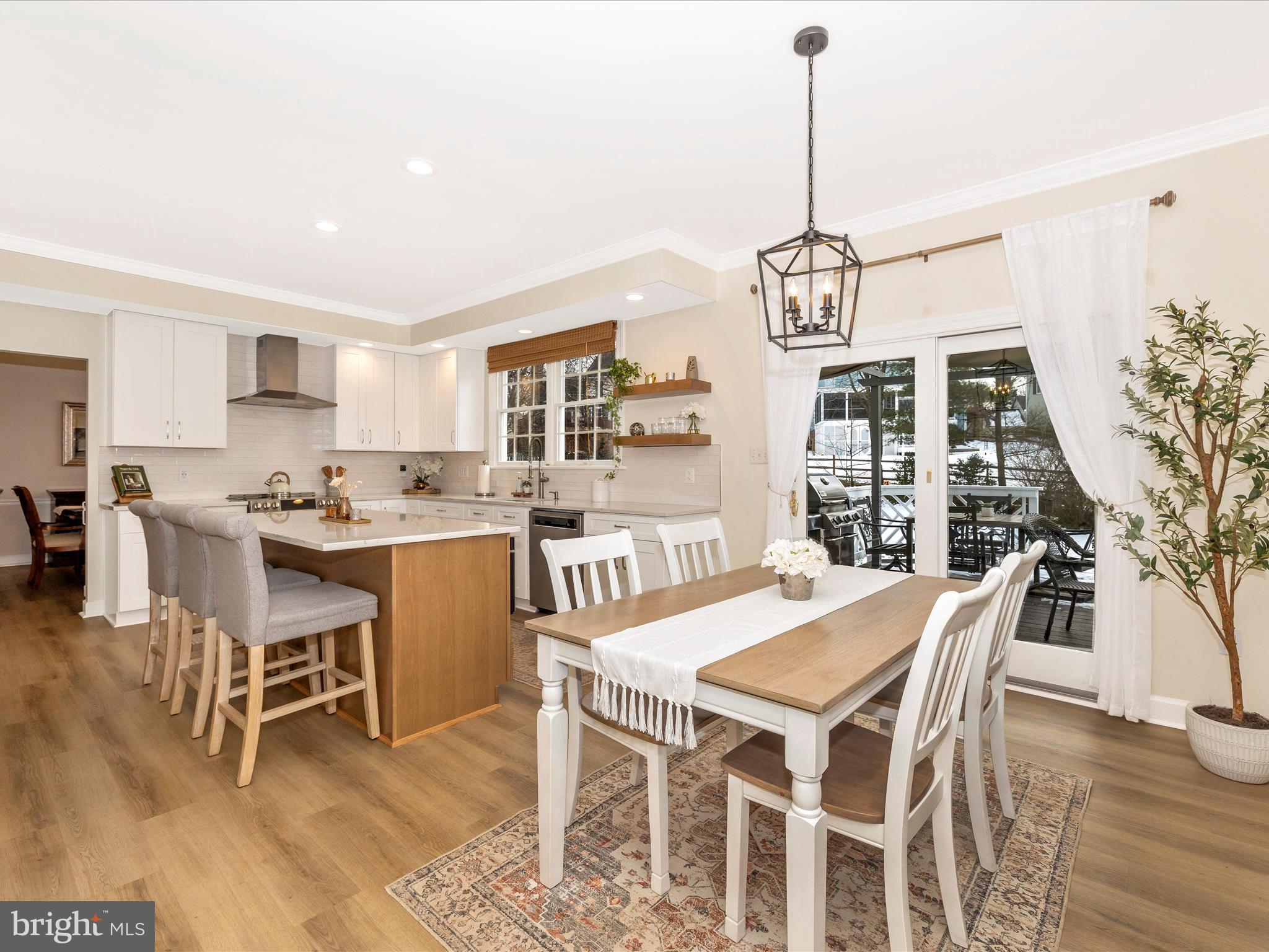2422 COBBLESTONE WAY