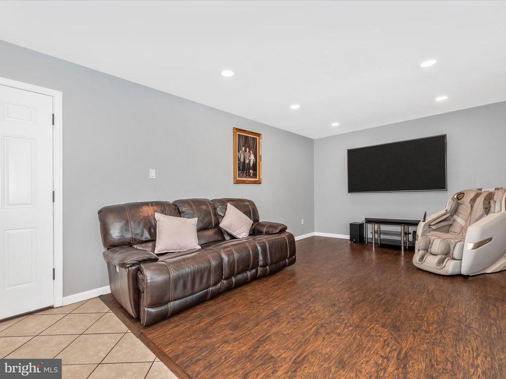 58 Fox Rock Dr