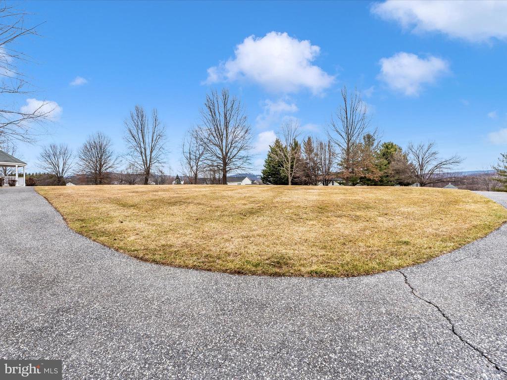 58 Fox Rock Dr