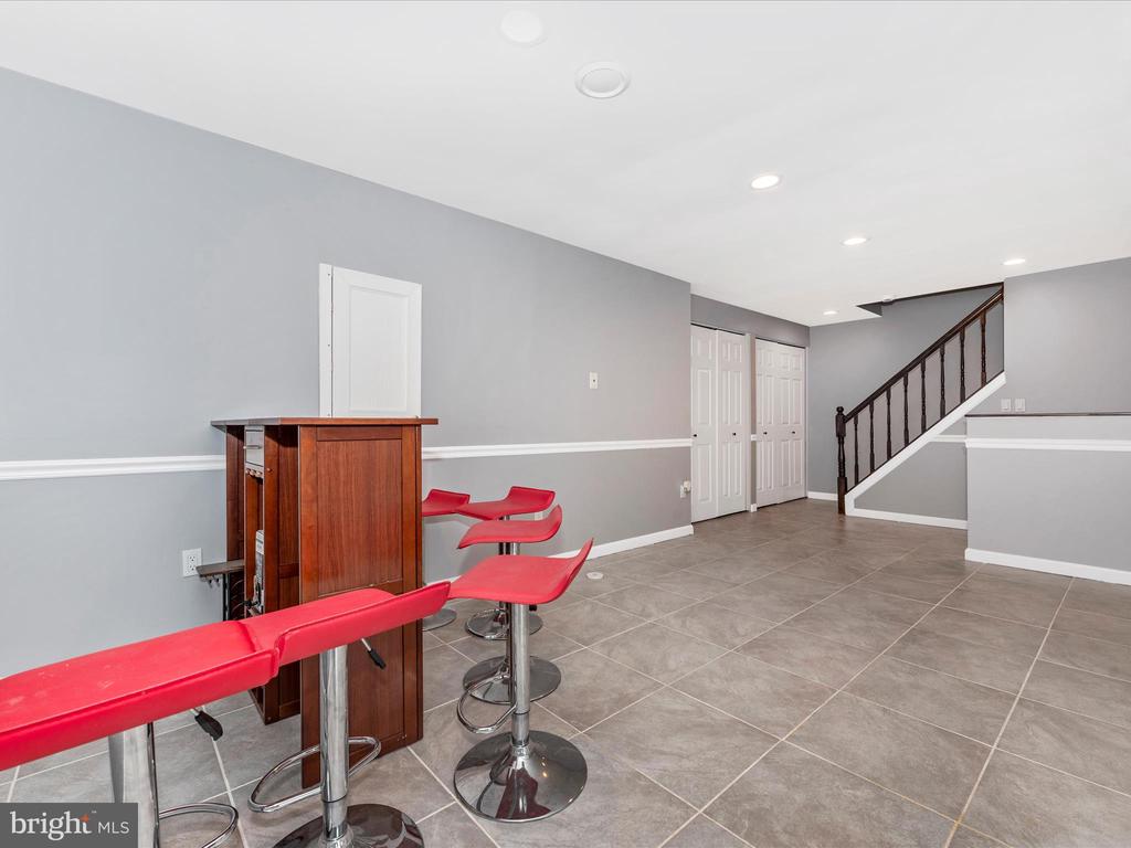 58 Fox Rock Dr