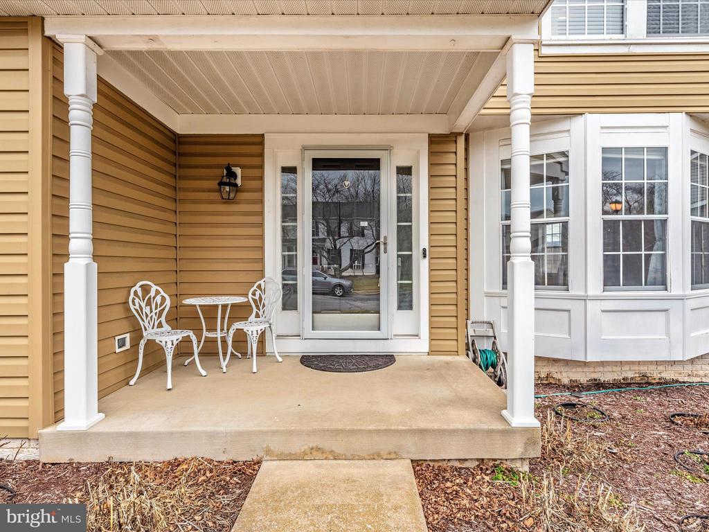 58 Fox Rock Dr
