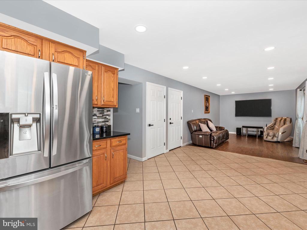 58 Fox Rock Dr