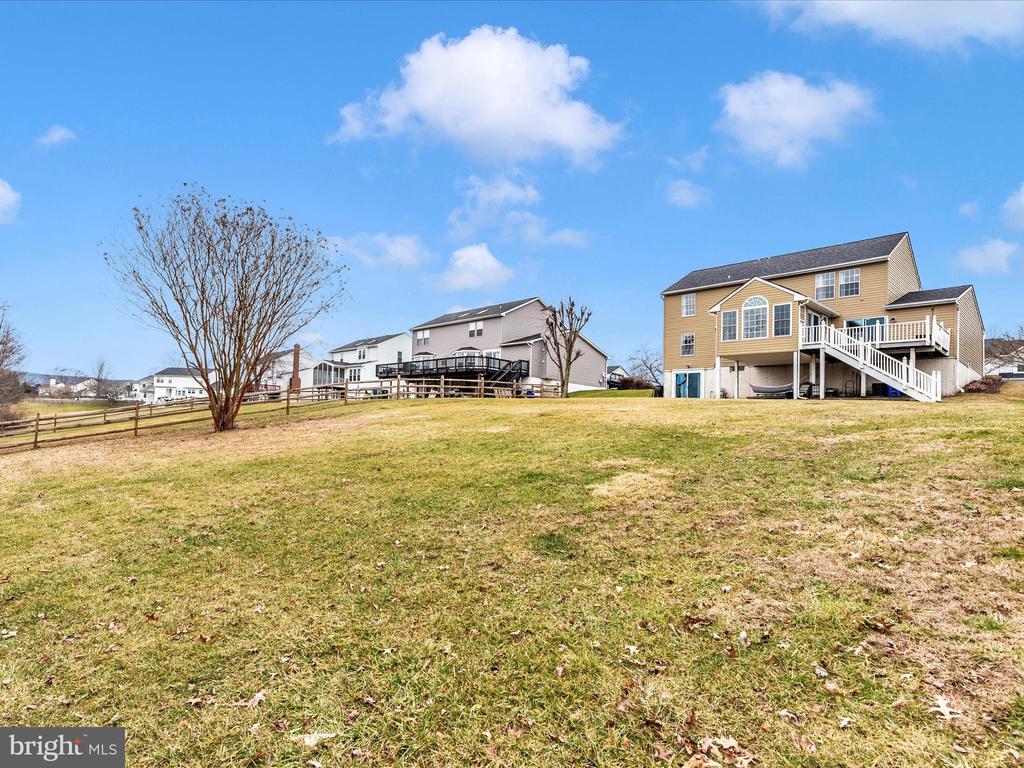 58 Fox Rock Dr