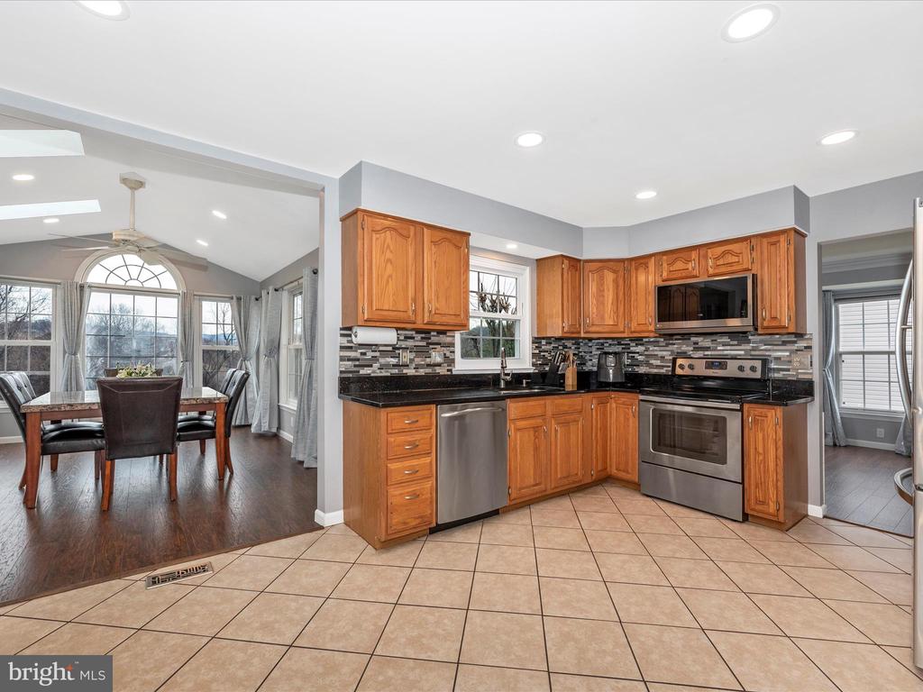 58 Fox Rock Dr