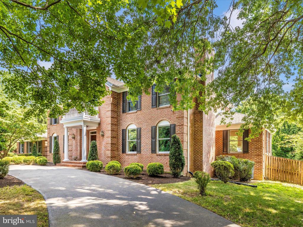 6015 White Flint Dr