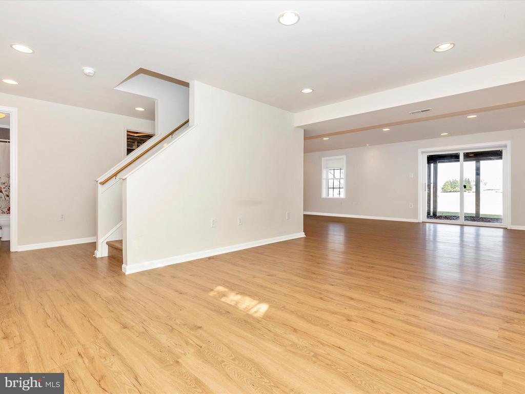 3408 Westport Dr