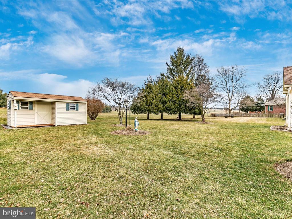 2025 Chapel Ct
