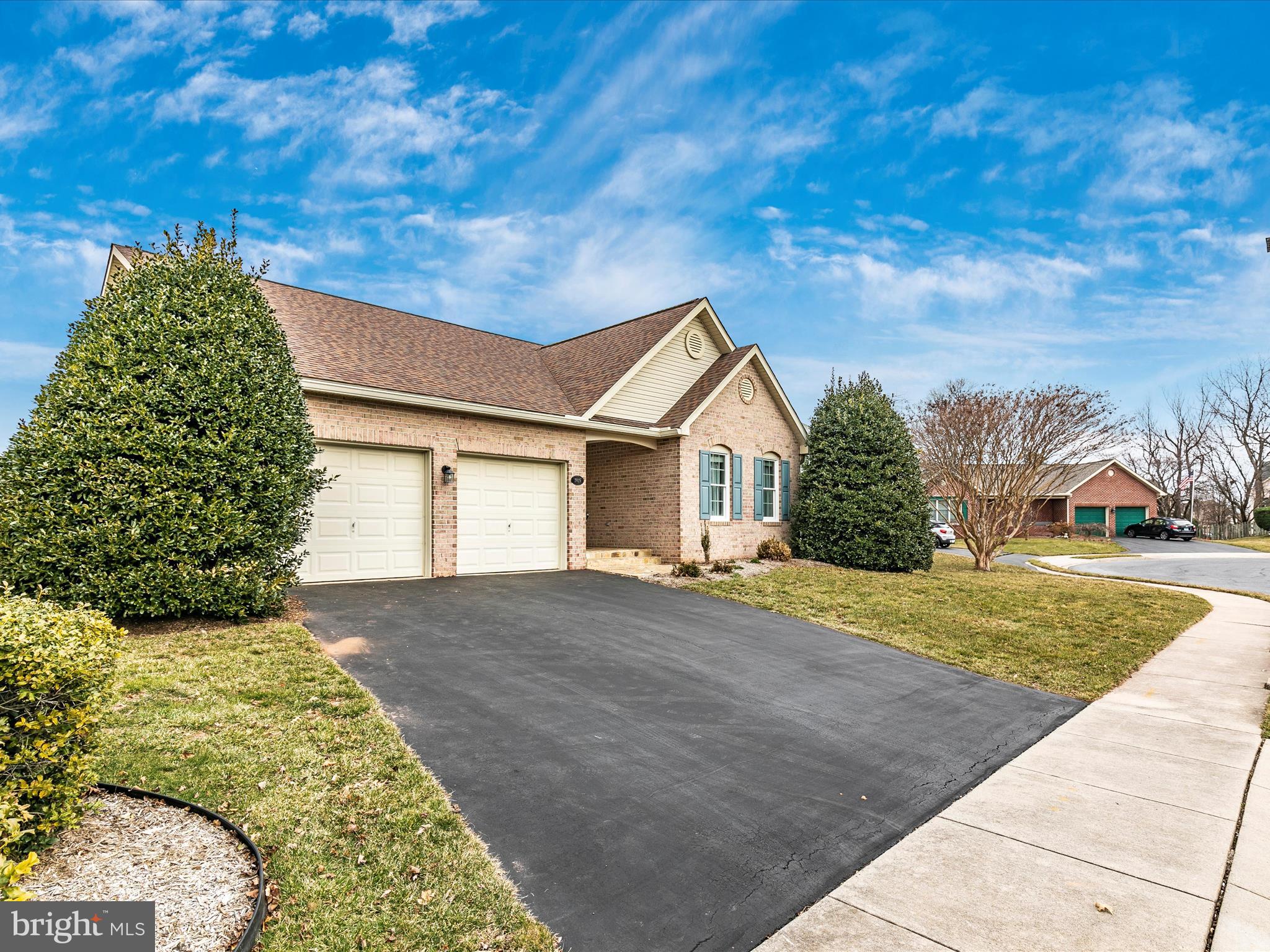 2025 Chapel Ct