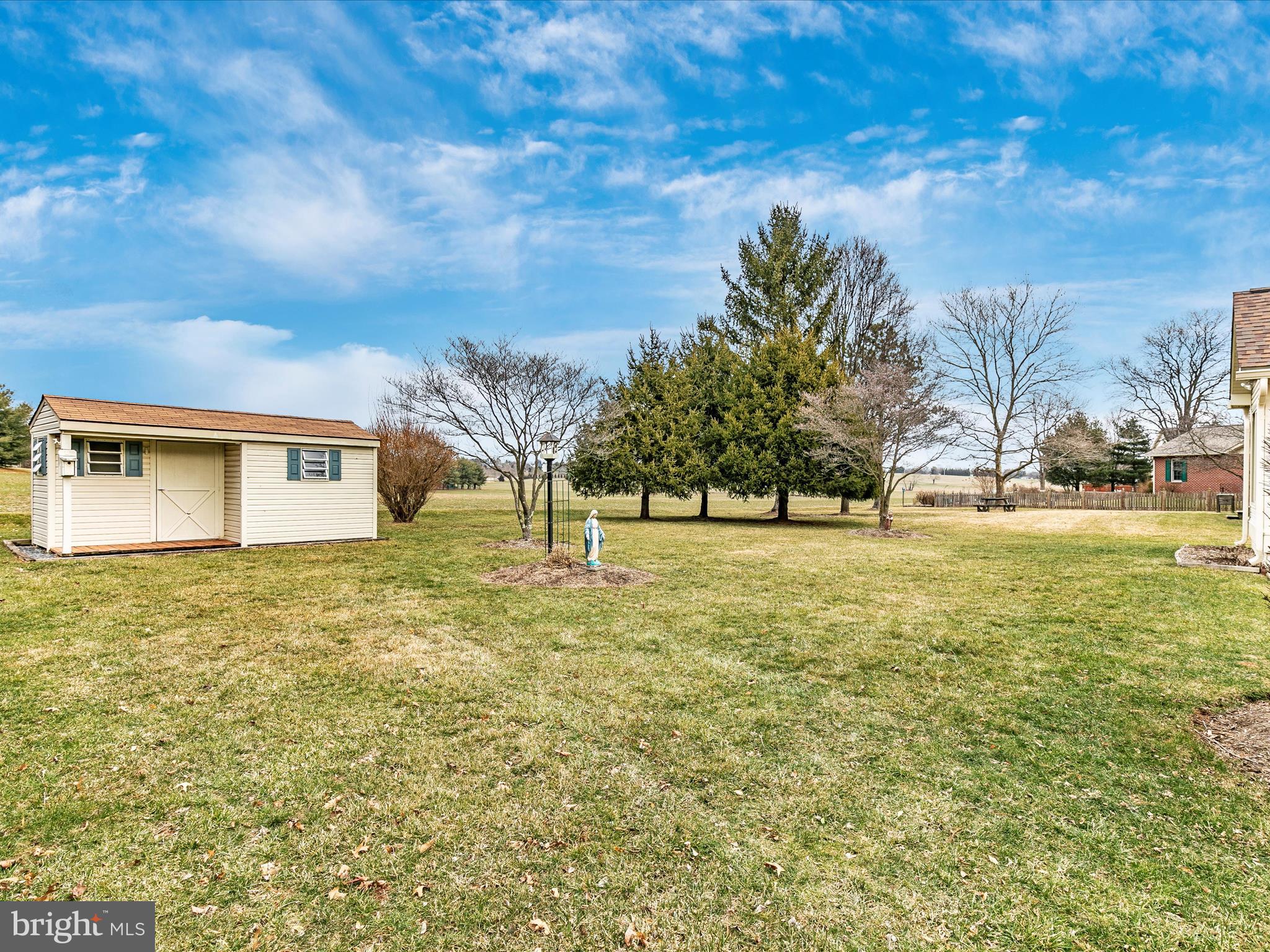 2025 Chapel Ct