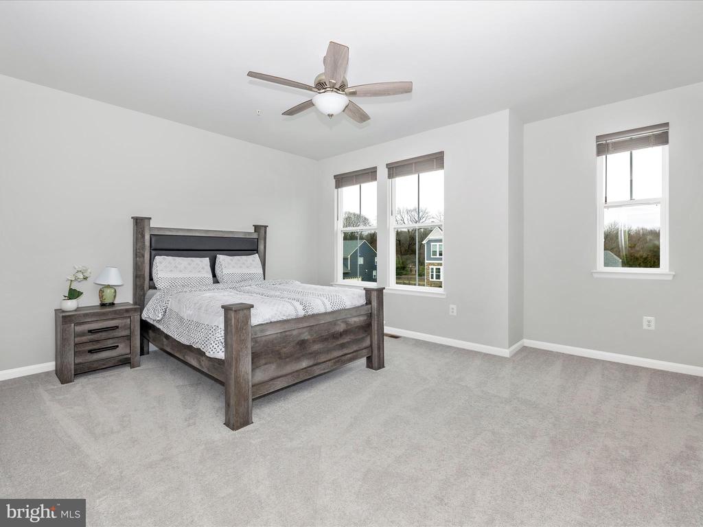 5602 Pine Bluff Ct