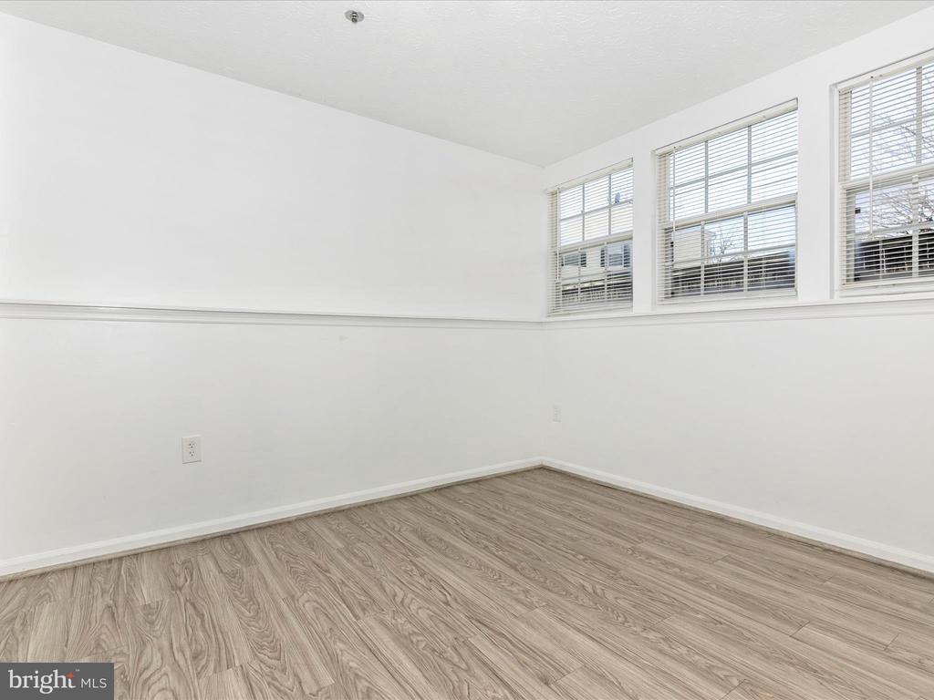 617 Himes Ave #Vi103