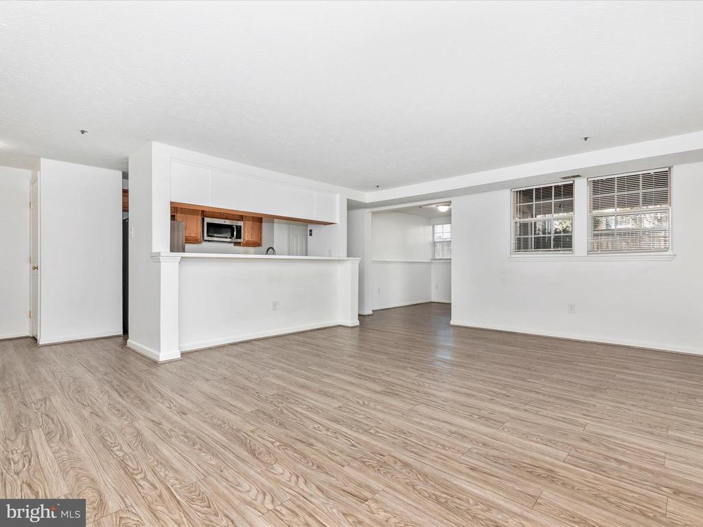 617 Himes Ave #Vi103