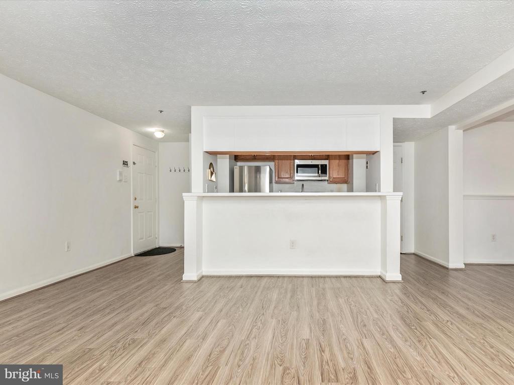 617 Himes Ave #Vi103
